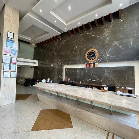 Hotel The Evergrand Palace Rajkot Εξωτερικό φωτογραφία