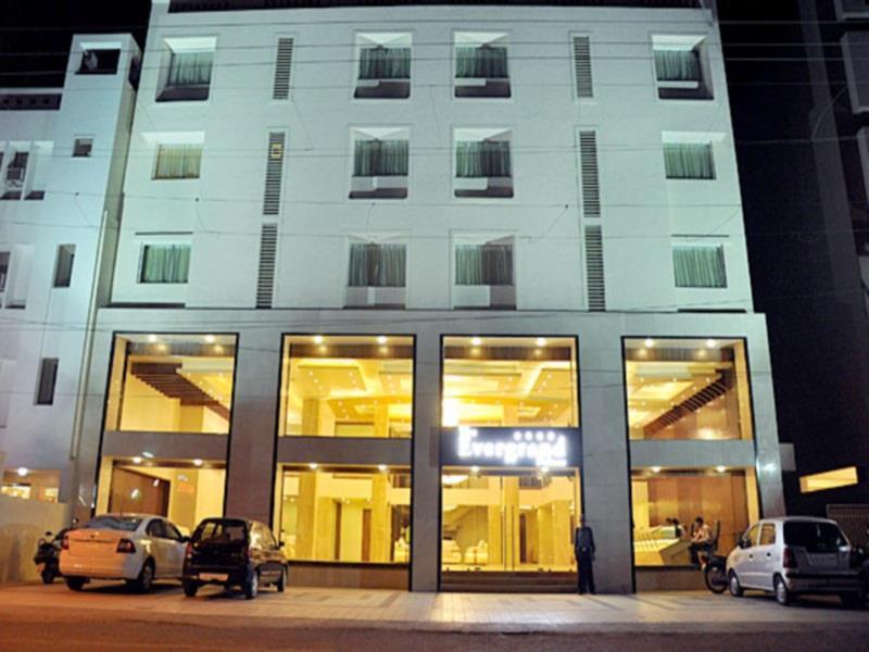 Hotel The Evergrand Palace Rajkot Εξωτερικό φωτογραφία