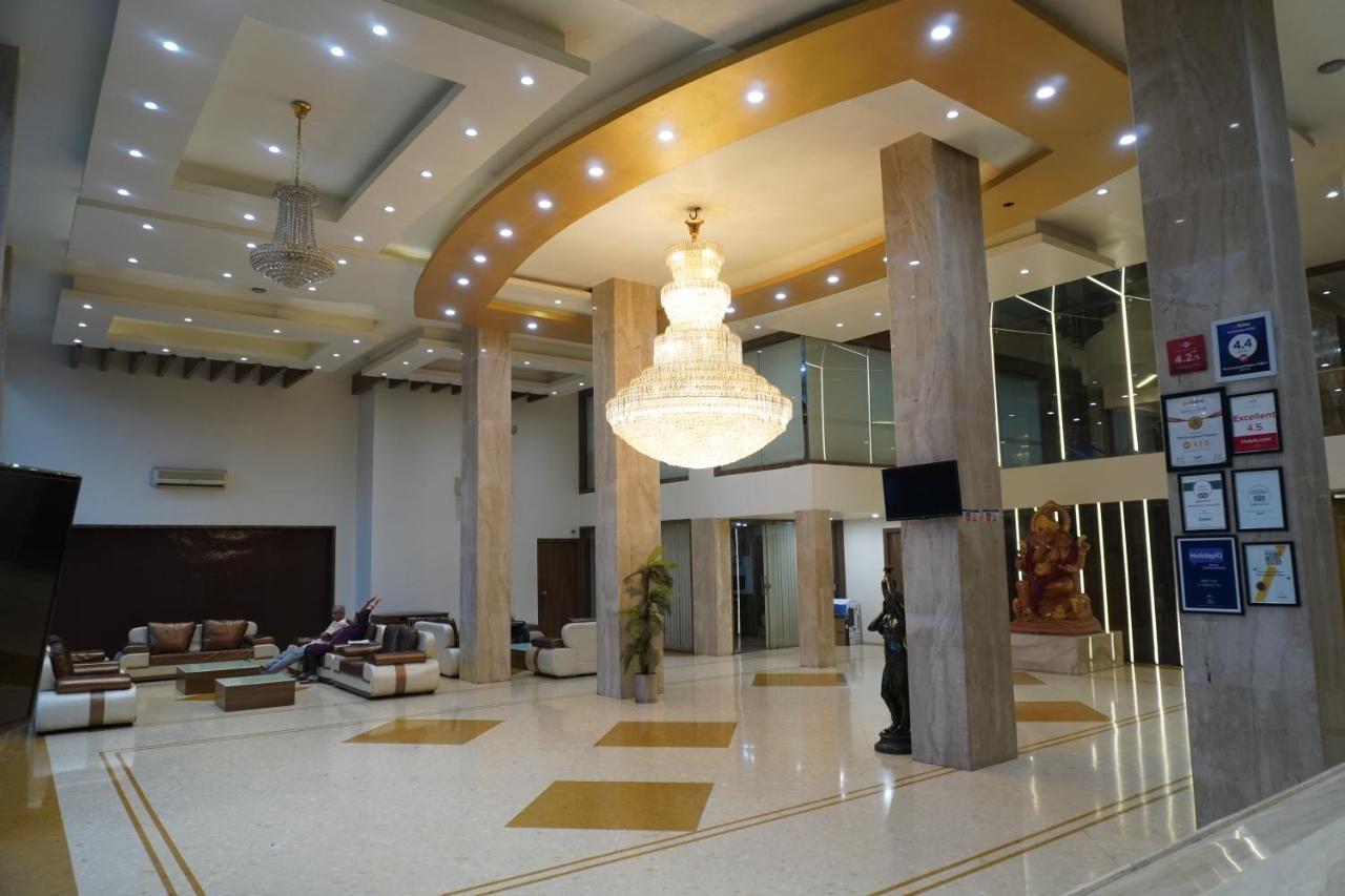 Hotel The Evergrand Palace Rajkot Εξωτερικό φωτογραφία