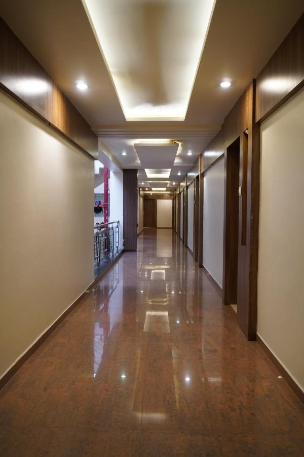 Hotel The Evergrand Palace Rajkot Εξωτερικό φωτογραφία